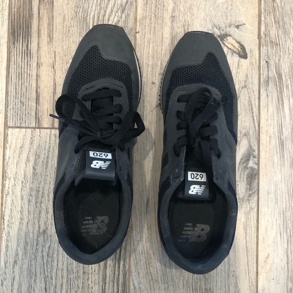 New Balance Matte Black Runners - Picture 2 of 8